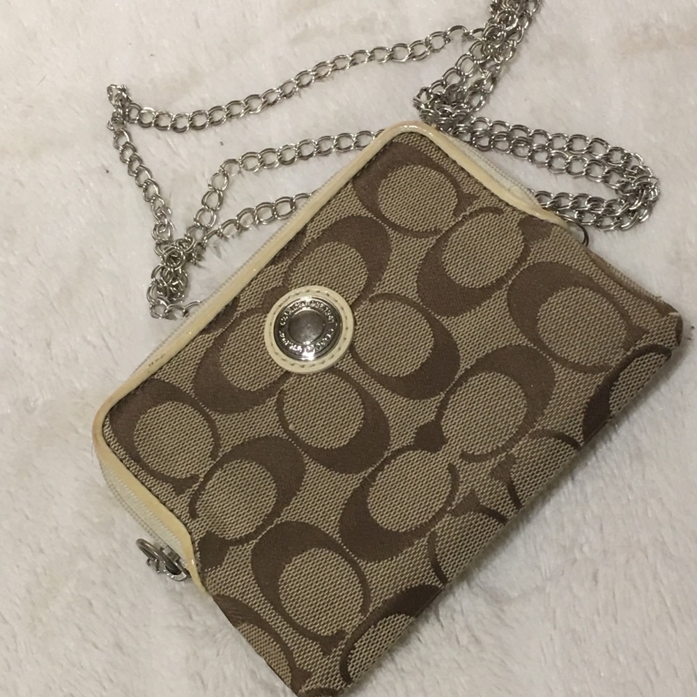 Small Coach Wallet - Picture 2 of 5